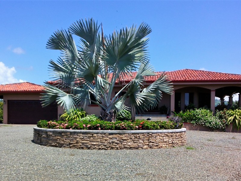 Id. 9978 - Hill Top Villa - 360° Views + Pool - Offered at $299,000.00